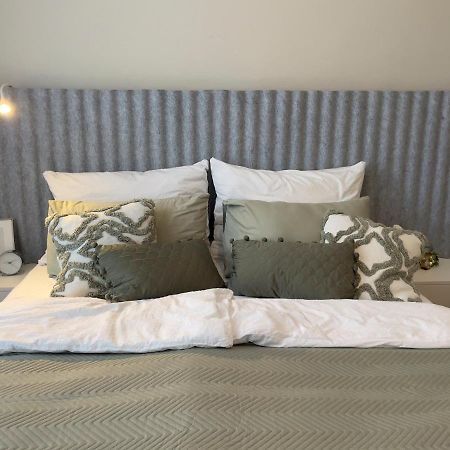Sweet Home By Zoom Apartments Bratislava Luaran gambar