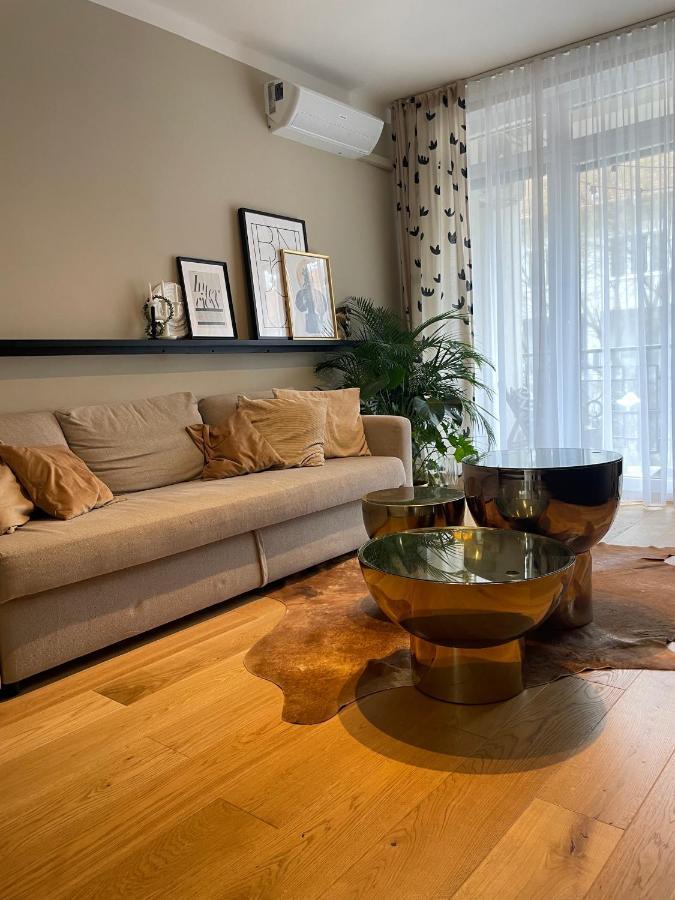 Sweet Home By Zoom Apartments Bratislava Luaran gambar